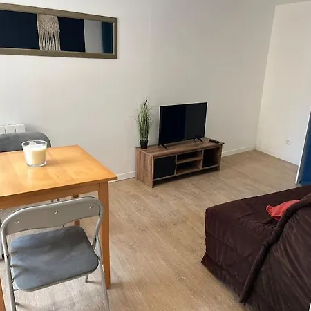 Jolie Petit A Apartment